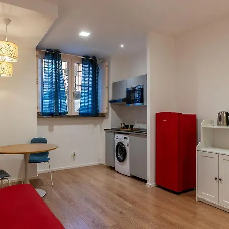 Apartament Guesthost - Homey Near San Giovanni Rzym