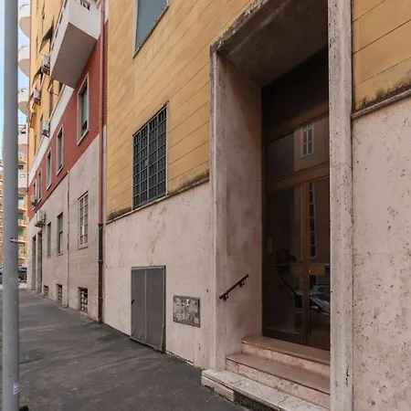 Guesthost - Homey Near San Giovanni * Rzym